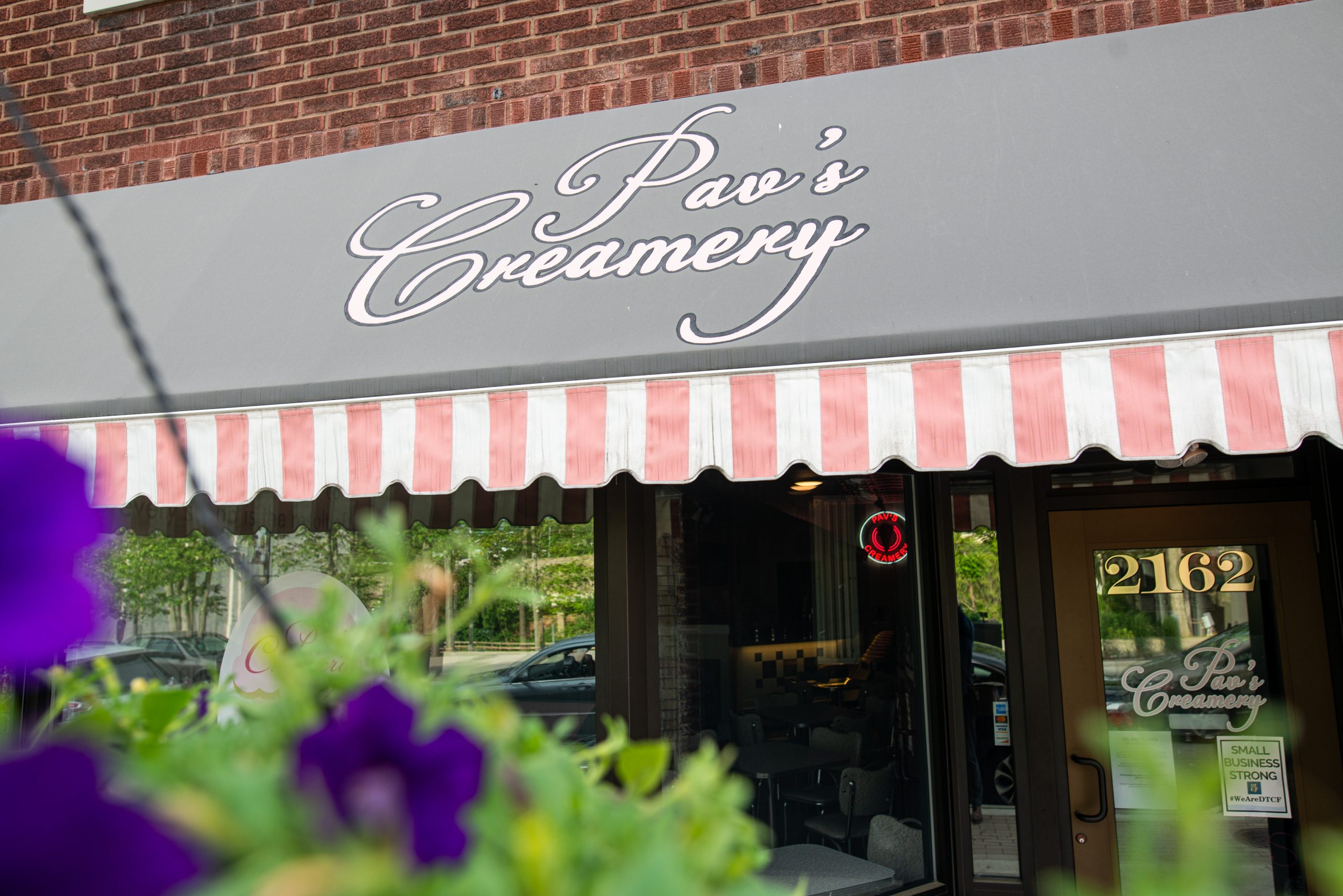 pav-s-creamery-shop-pav-s-creamery